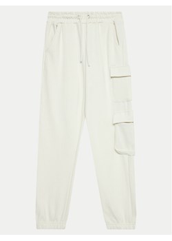 OVS Joggery 2125139 Szary Regular Fit ze sklepu MODIVO w kategorii Spodnie dziewczęce - zdjęcie 182734461