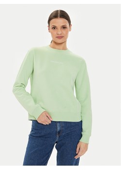 Calvin Klein Jeans Bluza Institutional J20J222548 Zielony Regular Fit ze sklepu MODIVO w kategorii Bluzy damskie - zdjęcie 182735281