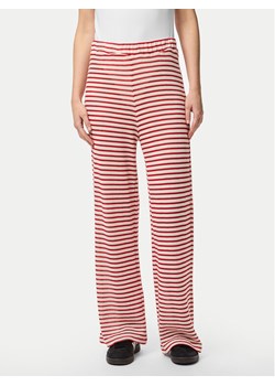 Pieces Spodnie materiałowe Manilla 17155071 Czerwony Wide Leg ze sklepu MODIVO w kategorii Spodnie damskie - zdjęcie 182735440