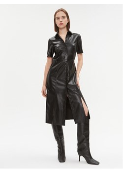 DKNY Sukienka z imitacji skóry DD3D4101 Czarny Regular Fit ze sklepu MODIVO w kategorii Sukienki - zdjęcie 182735654
