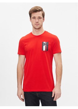 Tommy Hilfiger T-Shirt H Emblem Tee MW0MW33687 Czerwony Slim Fit ze sklepu MODIVO w kategorii T-shirty męskie - zdjęcie 182735951