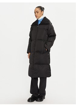 Calvin Klein Kurtka puchowa K20K207721 Czarny Regular Fit ze sklepu MODIVO w kategorii Kurtki damskie - zdjęcie 182736271