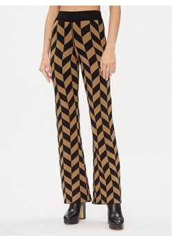 ONLY Spodnie materiałowe 15302271 Brązowy Flare Fit ze sklepu MODIVO w kategorii Spodnie damskie - zdjęcie 182736342
