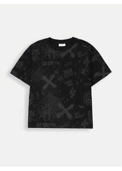Coccodrillo T-Shirt ZC4143202GBJ Czarny Regular Fit ze sklepu MODIVO w kategorii T-shirty chłopięce - zdjęcie 182736481