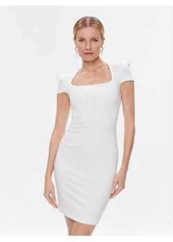 Marciano Guess Sukienka koktajlowa 4RGK67 6375Z Biały Slim Fit ze sklepu MODIVO w kategorii Sukienki - zdjęcie 182736781
