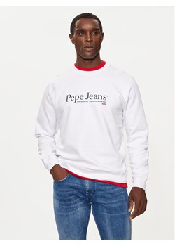 Pepe Jeans Bluza PM582699 Biały Regular Fit ze sklepu MODIVO w kategorii Bluzy męskie - zdjęcie 182737730