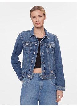 Tommy Jeans Kurtka jeansowa DW0DW16986 Niebieski Mom Fit ze sklepu MODIVO w kategorii Kurtki damskie - zdjęcie 182738961
