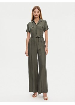 Guess Kombinezon W5GD97 WH6E0 Khaki Regular Fit ze sklepu MODIVO w kategorii Kombinezony damskie - zdjęcie 182739182