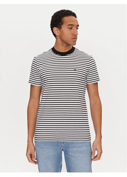 Calvin Klein Jeans T-Shirt J30J326683 Czarny Regular Fit ze sklepu MODIVO w kategorii T-shirty męskie - zdjęcie 182740152