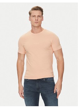 Guess T-Shirt M2YI72 I3Z14 Pomarańczowy Regular Fit ze sklepu MODIVO w kategorii T-shirty męskie - zdjęcie 182740724