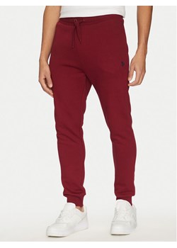 U.S. Polo Assn. Spodnie dresowe MUP0686 Czerwony Regular Fit ze sklepu MODIVO w kategorii Spodnie męskie - zdjęcie 182741562