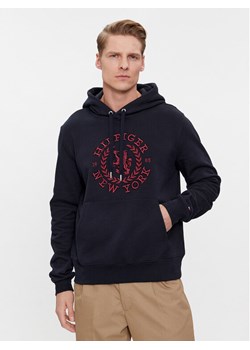 Tommy Hilfiger Bluza Big Icon MW0MW33650 Granatowy Regular Fit ze sklepu MODIVO w kategorii Bluzy męskie - zdjęcie 182742144