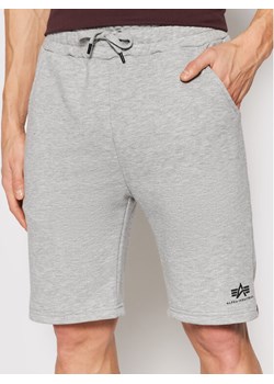 Alpha Industries Szorty sportowe Basic 116363 Szary Regular Fit ze sklepu MODIVO w kategorii Spodenki męskie - zdjęcie 182742321