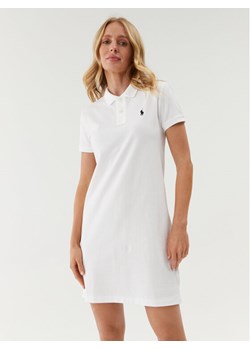 Polo Ralph Lauren Sukienka codzienna Polo Shirt Shop 211799490017 Biały Regular Fit ze sklepu MODIVO w kategorii Sukienki - zdjęcie 182743403