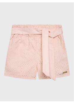 Guess Szorty materiałowe K3GD02 WFBC0 Różowy Regular Fit ze sklepu MODIVO w kategorii Spodenki dziewczęce - zdjęcie 182743480