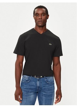 Lacoste T-Shirt TH5077 Czarny Regular Fit ze sklepu MODIVO w kategorii T-shirty męskie - zdjęcie 182744643