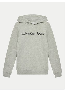 Calvin Klein Jeans Bluza Logo IU0IU00601 Szary Regular Fit ze sklepu MODIVO w kategorii Bluzy chłopięce - zdjęcie 182744710