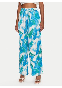 Vero Moda Spodnie materiałowe Ea 10326475 Niebieski Regular Fit ze sklepu MODIVO w kategorii Spodnie damskie - zdjęcie 182745023