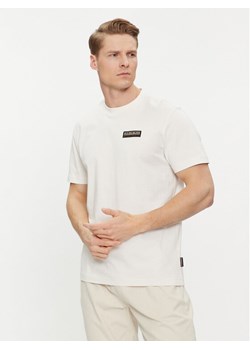 Napapijri T-Shirt Iaato NP0A4HFZ Écru Regular Fit ze sklepu MODIVO w kategorii T-shirty męskie - zdjęcie 182745052