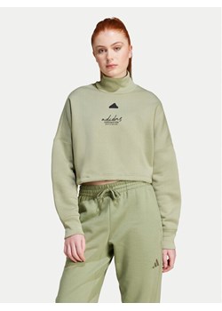 adidas Bluza Signature Graphic JE3899 Zielony Loose Fit ze sklepu MODIVO w kategorii Bluzy damskie - zdjęcie 182745462
