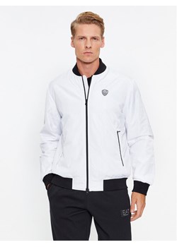EA7 Emporio Armani Kurtka bomber 8NPB12 PN7LZ 1100 Biały Regular Fit ze sklepu MODIVO w kategorii Kurtki męskie - zdjęcie 182745493