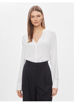 Tommy Hilfiger Bluzka WW0WW40529 Biały Relaxed Fit ze sklepu MODIVO w kategorii Bluzki damskie - zdjęcie 182745694