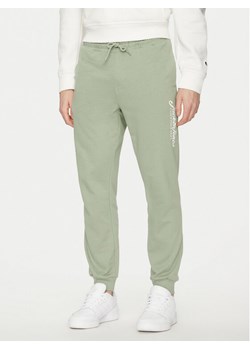 Jack&Jones Spodnie dresowe Gordon 12268768 Zielony Regular Fit ze sklepu MODIVO w kategorii Spodnie męskie - zdjęcie 182746621