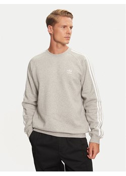 adidas Bluza adicolor Classics 3-Stripes IM4514 Szary Regular Fit ze sklepu MODIVO w kategorii Bluzy męskie - zdjęcie 182746773