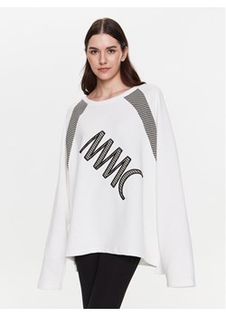 MMC Studio Bluza Lizzo Biały Relaxed Fit ze sklepu MODIVO w kategorii Bluzy damskie - zdjęcie 182747630
