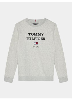 Tommy Hilfiger Bluza Logo KB0KB08713 D Szary Regular Fit ze sklepu MODIVO w kategorii Bluzy chłopięce - zdjęcie 182747664