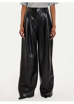 Boss Spodnie z imitacji skóry Tadesa 50518463 Czarny Relaxed Fit ze sklepu MODIVO w kategorii Spodnie damskie - zdjęcie 182747840