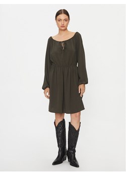 Vero Moda Sukienka codzienna 10302545 Zielony Regular Fit ze sklepu MODIVO w kategorii Sukienki - zdjęcie 182747913