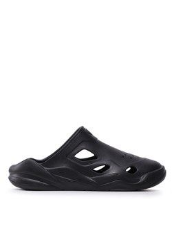Champion Klapki Zone Slide S22105-CHA-KK001 Czarny ze sklepu MODIVO w kategorii Klapki damskie - zdjęcie 182748092