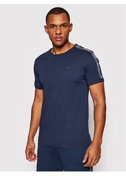 Tommy Hilfiger T-Shirt UM0UM00562 Granatowy Regular Fit ze sklepu MODIVO w kategorii T-shirty męskie - zdjęcie 182748811