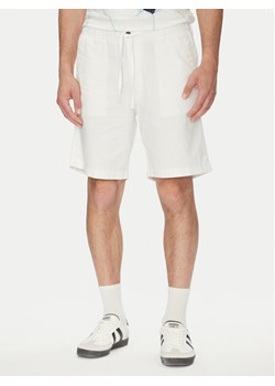 Jack&Jones Szorty materiałowe Jaiden 12274968 Biały Relaxed Fit ze sklepu MODIVO w kategorii Spodenki męskie - zdjęcie 182749344