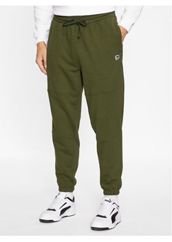 Puma Spodnie dresowe Downtown 621287 Zielony Regular Fit ze sklepu MODIVO w kategorii Spodnie męskie - zdjęcie 182749751