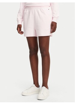 Tommy Hilfiger Szorty sportowe UW0UW05800 Różowy Regular Fit ze sklepu MODIVO w kategorii Szorty - zdjęcie 182749820