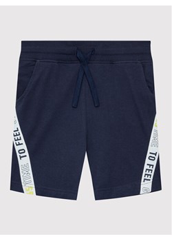 United Colors Of Benetton Szorty sportowe 3BL0C900F Granatowy Regular Fit ze sklepu MODIVO w kategorii Spodenki chłopięce - zdjęcie 182750221