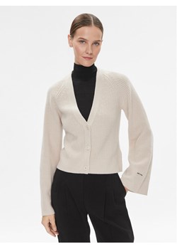 Calvin Klein Kardigan K20K206275 Beżowy Regular Fit ze sklepu MODIVO w kategorii Swetry damskie - zdjęcie 182750544
