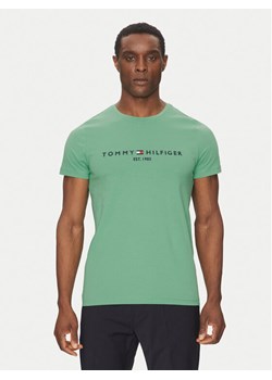 Tommy Hilfiger T-Shirt Logo MW0MW11797 Zielony Regular Fit ze sklepu MODIVO w kategorii T-shirty męskie - zdjęcie 182751184