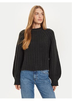 Wrangler Sweter 112356480 Czarny Relaxed Fit ze sklepu MODIVO w kategorii Swetry damskie - zdjęcie 182751383