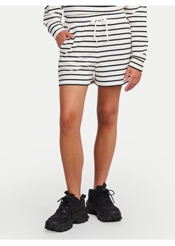 Pieces Szorty sportowe Chilli 17146889 Biały Regular Fit ze sklepu MODIVO w kategorii Szorty - zdjęcie 182751932