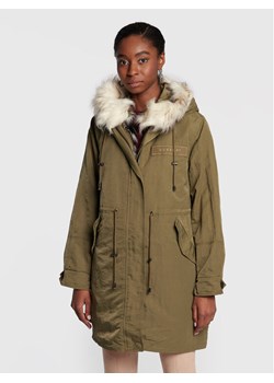 Guess Parka Lena W2BL32 WEWG0 Zielony Regular Fit - id: 0000300949061 - marki Guess - 182752461 Guess Parka Lena W2BL32 WEWG0 Zielony Regular Fit ze sklepu MODIVO w kategorii Parki damskie - zdjęcie 182752461