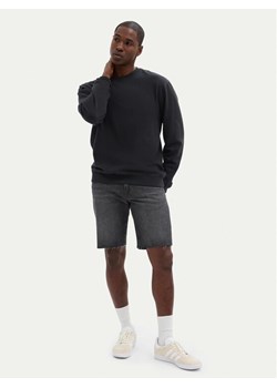 Gap Szorty jeansowe 708330-00 Szary Straight Fit ze sklepu MODIVO w kategorii Spodenki męskie - zdjęcie 182752482