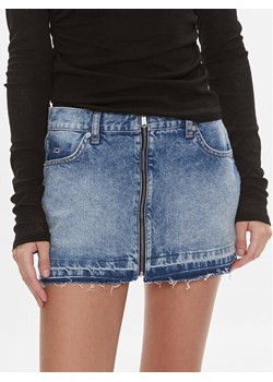 Tommy Jeans Spódnica jeansowa Sophie DW0DW17048 Niebieski Slim Fit - id: 0000303127398 - marki Tommy Jeans - 182753023 Tommy Jeans Spódnica jeansowa Sophie DW0DW17048 Niebieski Slim Fit ze sklepu MODIVO w kategorii Spódnice - zdjęcie 182753023