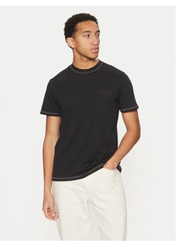 Guess T-Shirt U5RI01 KCAM1 Czarny Regular Fit ze sklepu MODIVO w kategorii T-shirty męskie - zdjęcie 182753064