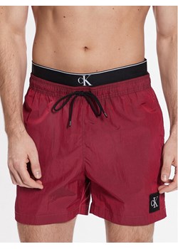 Calvin Klein Swimwear Szorty kąpielowe Medium Double Wb KM0KM00846 Bordowy Regular Fit ze sklepu MODIVO w kategorii Kąpielówki - zdjęcie 182753300