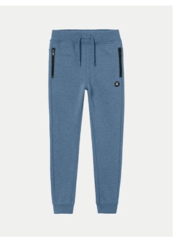 NAME IT Spodnie dresowe 13220322 Niebieski Regular Fit ze sklepu MODIVO w kategorii Spodnie chłopięce - zdjęcie 182753950