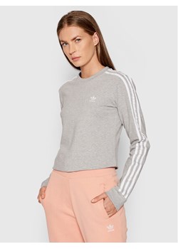 adidas Bluzka adicolor Classics H33570 Szary Standard Fit ze sklepu MODIVO w kategorii Bluzki damskie - zdjęcie 182754432