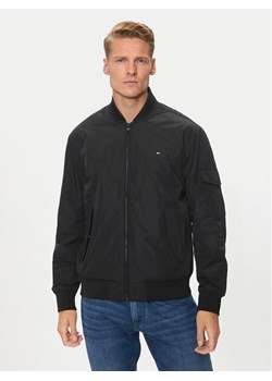 Tommy Hilfiger Kurtka bomber MW0MW35658 Czarny Regular Fit ze sklepu MODIVO w kategorii Kurtki męskie - zdjęcie 182754703